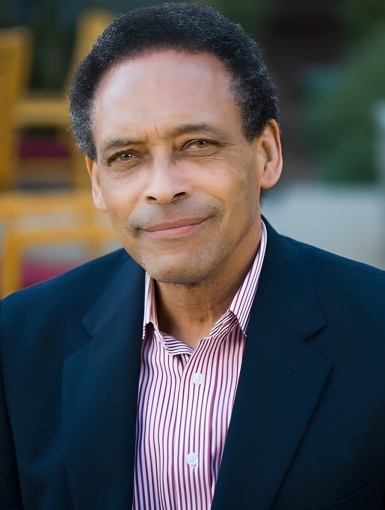 headshot of Christopher Foreman